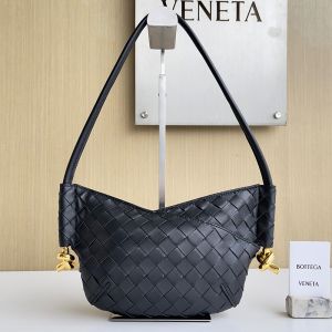 Bottega Veneta Baby Solstice Shoulder Bag In Intrecciato Leather Black
