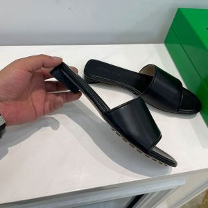 Bottega Veneta Band Slides Women Calfskin Black