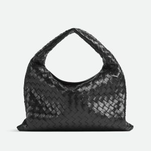 Bottega Veneta Hop Shoulder Bag In Intrecciato Leather Black