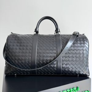 Bottega Veneta Medium Cabin Duffle In Intrecciato Leather Black