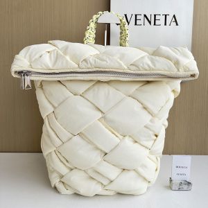 Bottega Veneta Cassette Backpack In Intrecciato Padded Nylon Beige