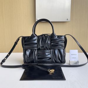 Bottega Veneta Mini Arco Tote 25 with Detachable Strap In Foulard Intreccio Leather Black