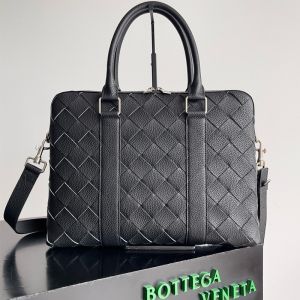 Bottega Veneta Slim Briefcase In Intrecciato Grained Calfskin Black