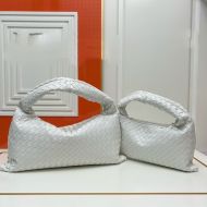 Bottega Veneta Hop Shoulder Bag In Intrecciato Leather White