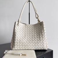 Bottega Veneta Andiamo Parachute Shoulder Bag In Intrecciato Leather Beige