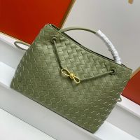 Bottega Veneta Andiamo Top Handle Bag In Intrecciato Leather Olive