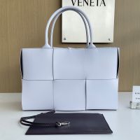 Bottega Veneta Large Arco Tote 41 In Intreccio Leather Light Purple