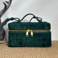 Bottega Veneta Bang Bang Vanity Case In Intrecciato Suede Green
