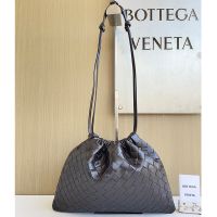 Bottega Veneta Medium Dustbag In Intrecciato Calfskin Fondant