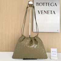 Bottega Veneta Medium Dustbag In Intrecciato Calfskin Khaki