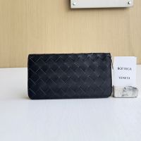 Bottega Veneta Large Zip Around Wallet In Intrecciato Calfskin Black/Green