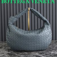 Bottega Veneta Jodie Shoulder Bag In Intrecciato Leather Grey