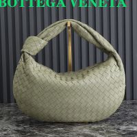 Bottega Veneta Jodie Shoulder Bag In Intrecciato Leather Light Green