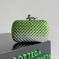 Bottega Veneta Knot Clutch with Flower Clasp Closure In Intreccio Lambskin Green