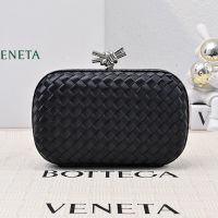Bottega Veneta Knot Clutch In Intrecciato Silk Black/Silver