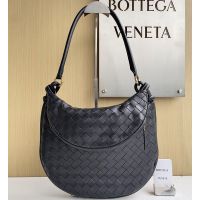 Bottega Veneta Medium Gemelli Shoulder Bag In Intrecciato Leather Black