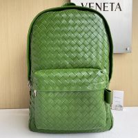 Bottega Veneta Medium Classic Backpack In Intrecciato Leather Green