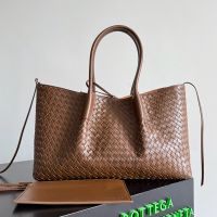 Bottega Veneta Large Pinacoteca Tote 42 In Intrecciato Silky Calfskin Brown