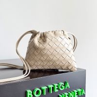 Bottega Veneta Small Dustbag In Intrecciato Leather Light Brown