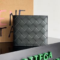 Bottega Veneta Bi-Fold Wallet In Intrecciato Calfskin Dark Green