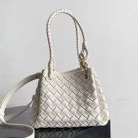Bottega Veneta Small Parachute Shoulder Bag In Intrecciato Leather Beige