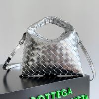 Bottega Veneta Mini Hop Crossbody Bag In Intrecciato Leather Silver