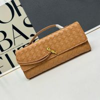 Bottega Veneta Andiamo Clutch In Intrecciato Leather Brown