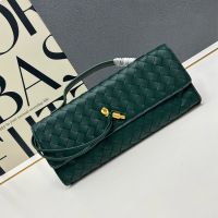 Bottega Veneta Andiamo Clutch In Intrecciato Leather Green