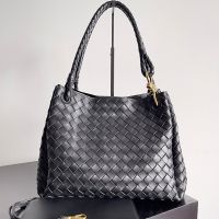 Bottega Veneta Andiamo Parachute Shoulder Bag In Intrecciato Leather Black