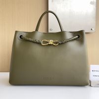 Bottega Veneta Andiamo Top Handle Bag In Silky Calfskin Cypress Green