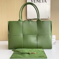 Bottega Veneta Large Arco Tote 41 In Intreccio Grained Calfskin and Suede Green
