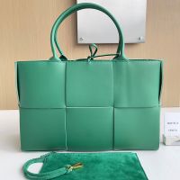 Bottega Veneta Large Arco Tote 41 In Intreccio Leather and Suede Green