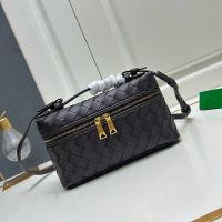 Bottega Veneta Bang Bang Vanity Case In Intrecciato Leather Coffee