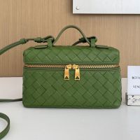 Bottega Veneta Bang Bang Vanity Case In Intrecciato Leather Matcha Green