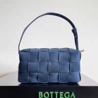 Bottega Veneta Brick Cassette Shoulder Bag In Intreccio Denim Blue