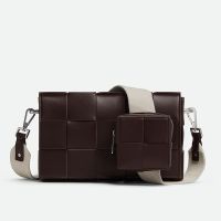 Bottega Veneta Medium Cassette Crossbody Bag with Coin Pouch In Intreccio Leather Coffee