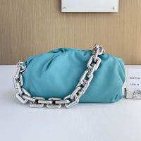 Bottega Veneta Chain Pouch In Shiny Calfskin Light Green