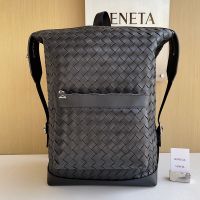 Bottega Veneta Medium Classic Backpack with Front Pocket In Intrecciato Leather Black