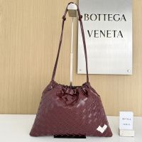 Bottega Veneta Medium Dustbag In Intrecciato Calfskin Burgundy/White