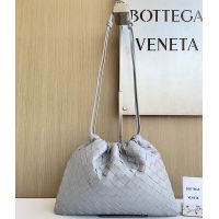 Bottega Veneta Medium Dustbag In Intrecciato Calfskin Light Blue