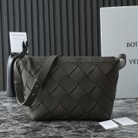 Bottega Veneta Diago Hobo Bag In Intreccio Grained Calfskin Khaki