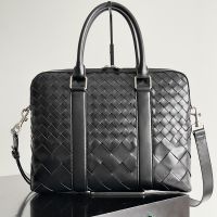 Bottega Veneta Slim Briefcase In Intrecciato Calfskin Black