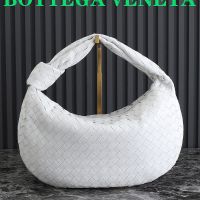 Bottega Veneta Jodie Shoulder Bag In Intrecciato Leather White