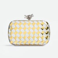 Bottega Veneta Knot Clutch In Intrecciato Wavy Leather Gold/Silver