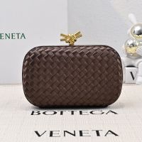 Bottega Veneta Knot Clutch In Intrecciato Silk Coffee