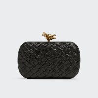 Bottega Veneta Knot Clutch In Foulard Intreccio Leather Black