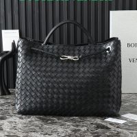 Bottega Veneta Large Andiamo Top Handle Bag In Intrecciato Leather Black/Silver