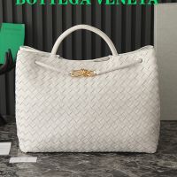 Bottega Veneta Large Andiamo Top Handle Bag In Intrecciato Leather White