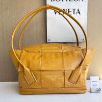 Bottega Veneta Large Arco Top Handle Bag In Intrecciato Waxed Calfskin Brown