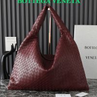 Bottega Veneta Large Hop Shoulder Bag In Intrecciato Leather Burgundy